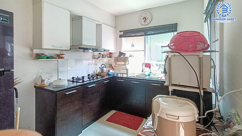 *****บ้านเดี่ยวมือสองย่านกรุงเทพฯ ม.เดอะแพลนท์ ซิมพลีส รามคำแหง หลังมุม! เนื้อที่เยอะจัดเต็มถึง 57 ตร.ว. ครบครันทุกฟังก์ชัน 4 ห้องนอน 3 ห้องน้ำ 2 ที่จอดรถ บนทำเลเข้าเมืองง่าย ใกล้เดอะมอลล์ รามคำแหง และทางด่วน "ศรีรัช" พลาดไม่ได้เด็ดขาด